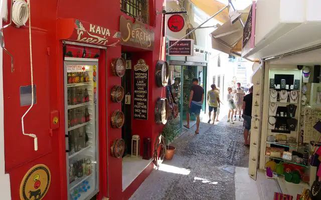 Les meilleurs hôtels à Fira, Santorin 67 Shopping à Fira.