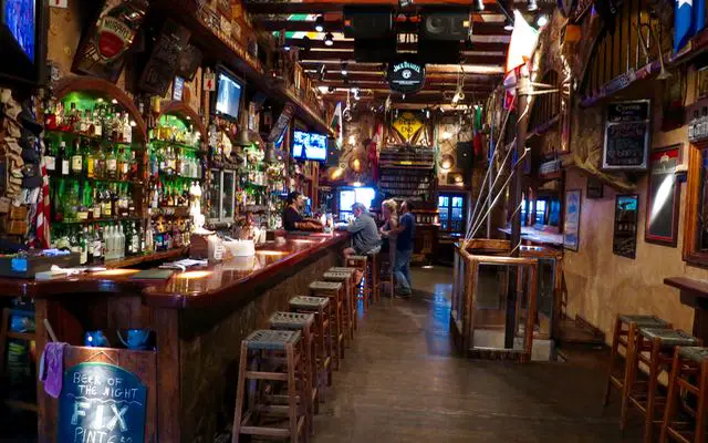 Les meilleurs hôtels à Fira, Santorin 49 Fira Murphy's Bar.