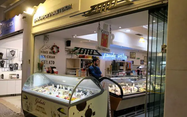 Les meilleurs hôtels à Fira, Santorin 30 Gelato à Fira.