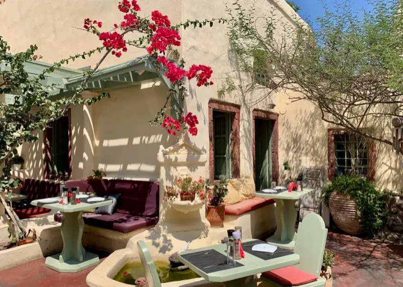Meilleurs hôtels à Oia, Santorin 43 restaurant karma