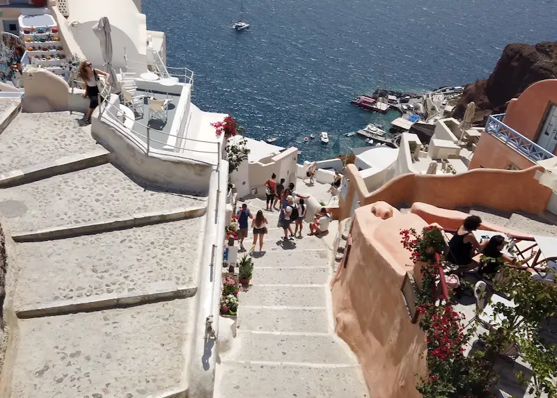 Meilleurs hôtels à Oia, Santorin 60 Marches de la baie d'Ammoudi