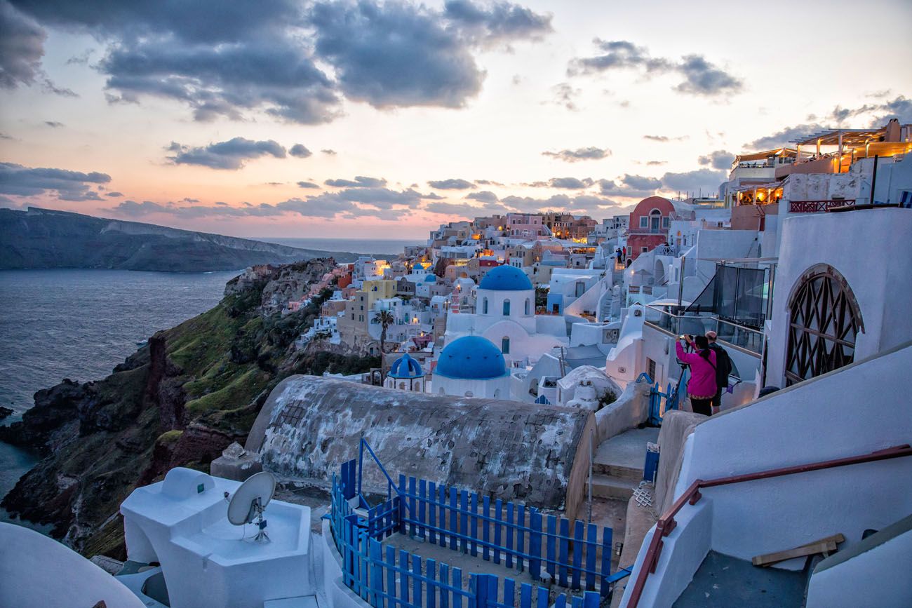 Coucher de soleil à Oia, les meilleurs spots et nos astuces 11 Vue de Santorin