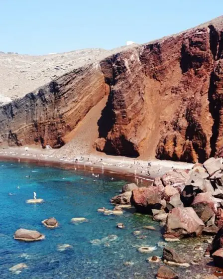 La plage rouge, découvrez la Red Beach de Santorin - La plage rouge, découvrez la Red Beach de Santorin