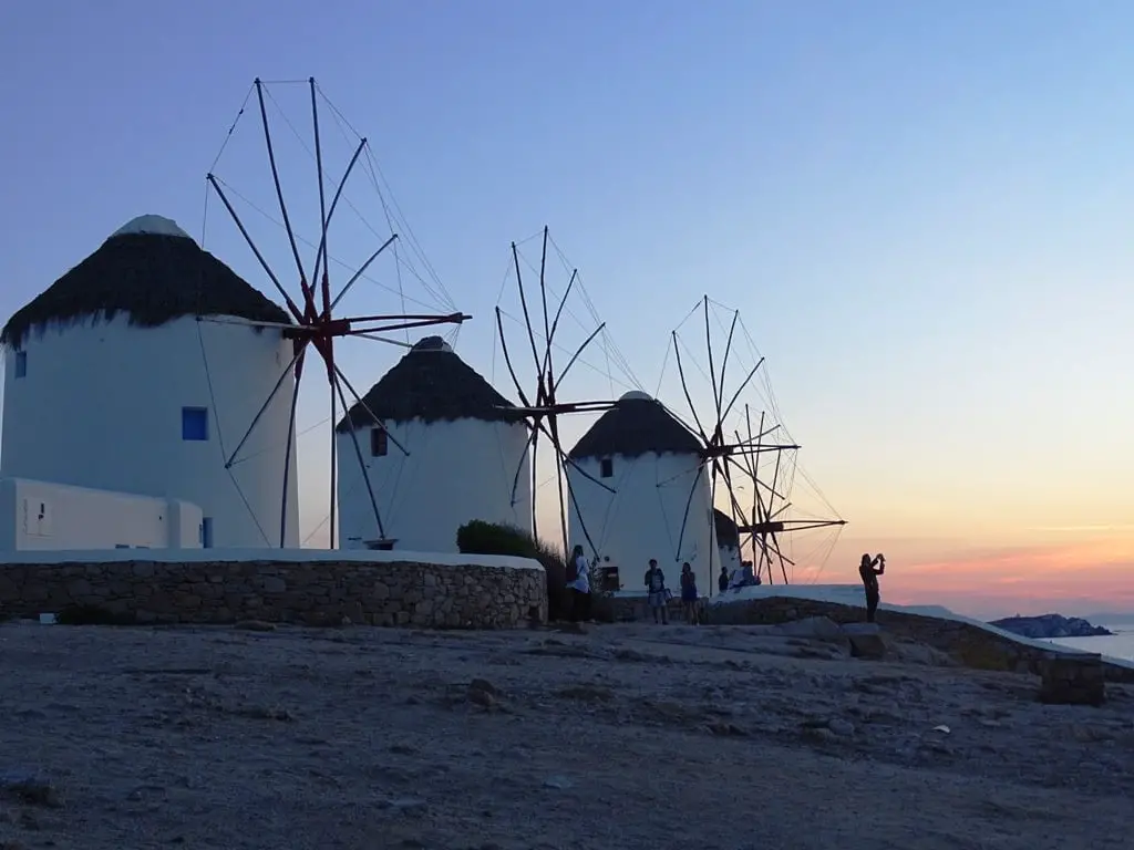 Les moulins à vent de Mykonos qu'il faut voir [spot instagram] - Les moulins à vent de Mykonos qu'il faut voir [spot instagram]
