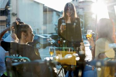 Something's Brewing : Un guide des meilleures microbrasseries et salles de dégustation d'Athènes - Something's Brewing : Un guide des meilleures microbrasseries et salles de dégustation d'Athènes