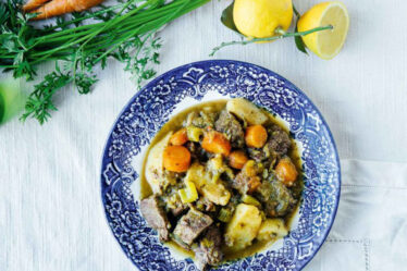 Boeuf aux légumes dans une savoureuse sauce au citron - Boeuf aux légumes dans une savoureuse sauce au citron